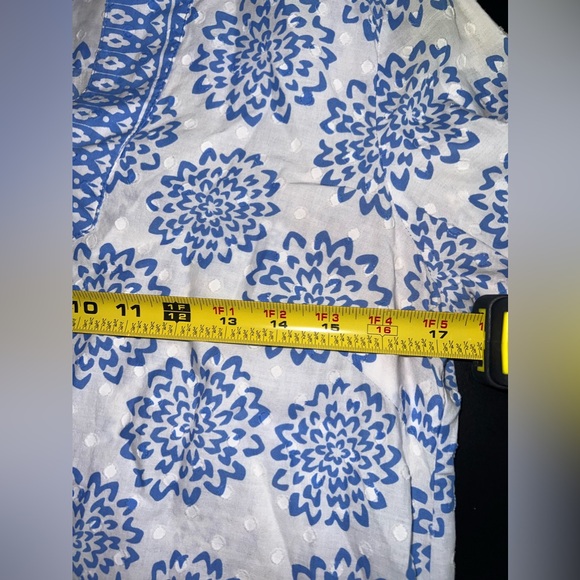 Zac & Rachel brand Blue & White Boho Style Blouse Size Medium EUC - Picture 5 of 6